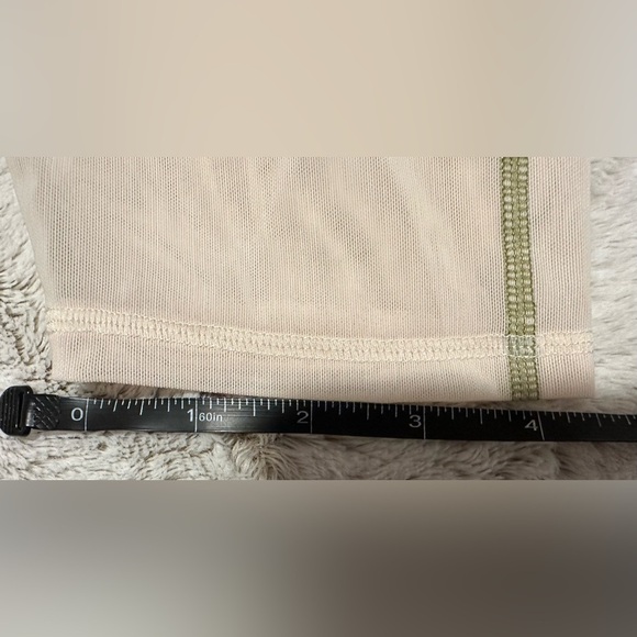 Fabletics Colorblock Fitnesshold High-Waisted 7/8 Leggings - Picture 10 of 15